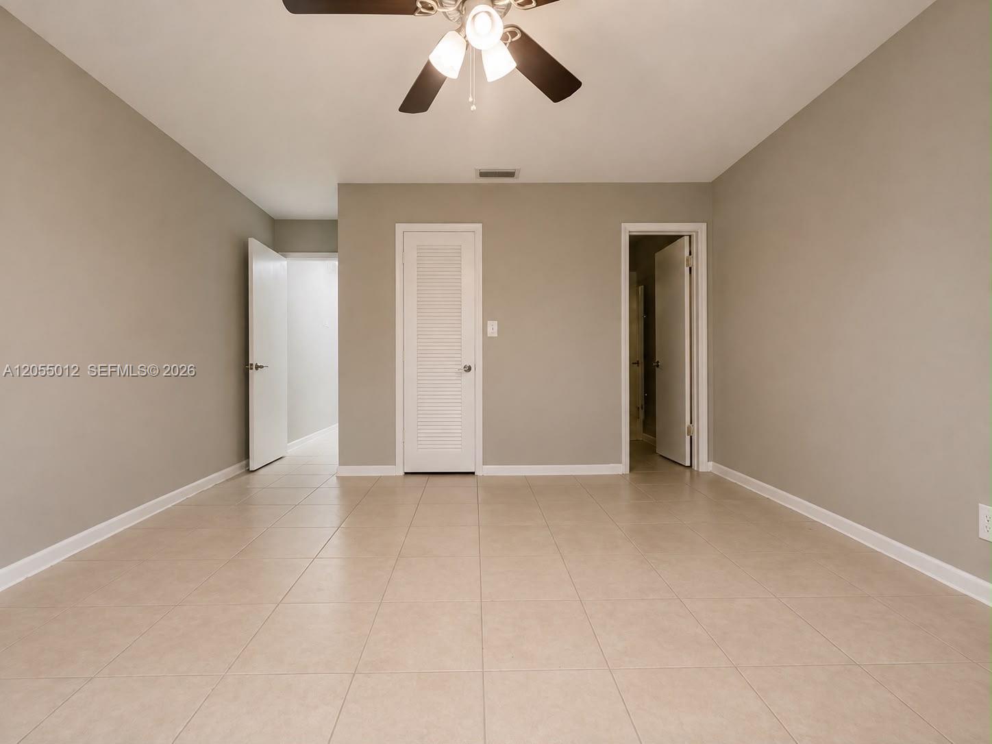 3930 Crystal Lake Drive 208 Property Photo 5