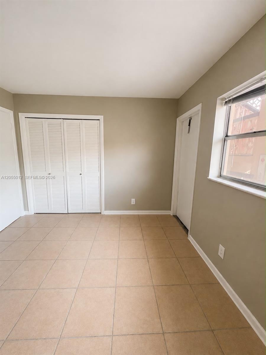 3930 Crystal Lake Drive 208 Property Photo 7