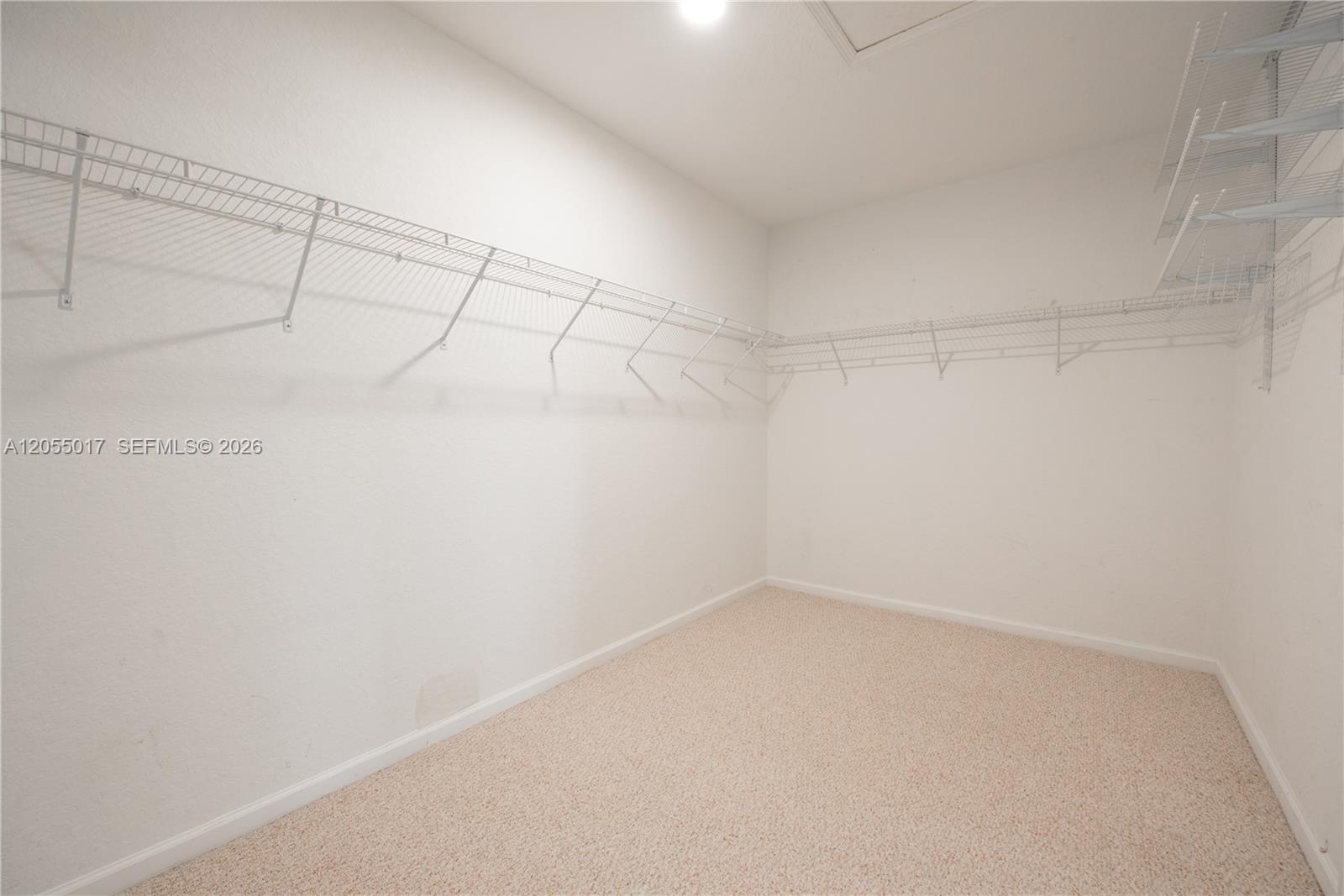3424 Ne 1st Street Property Photo 14