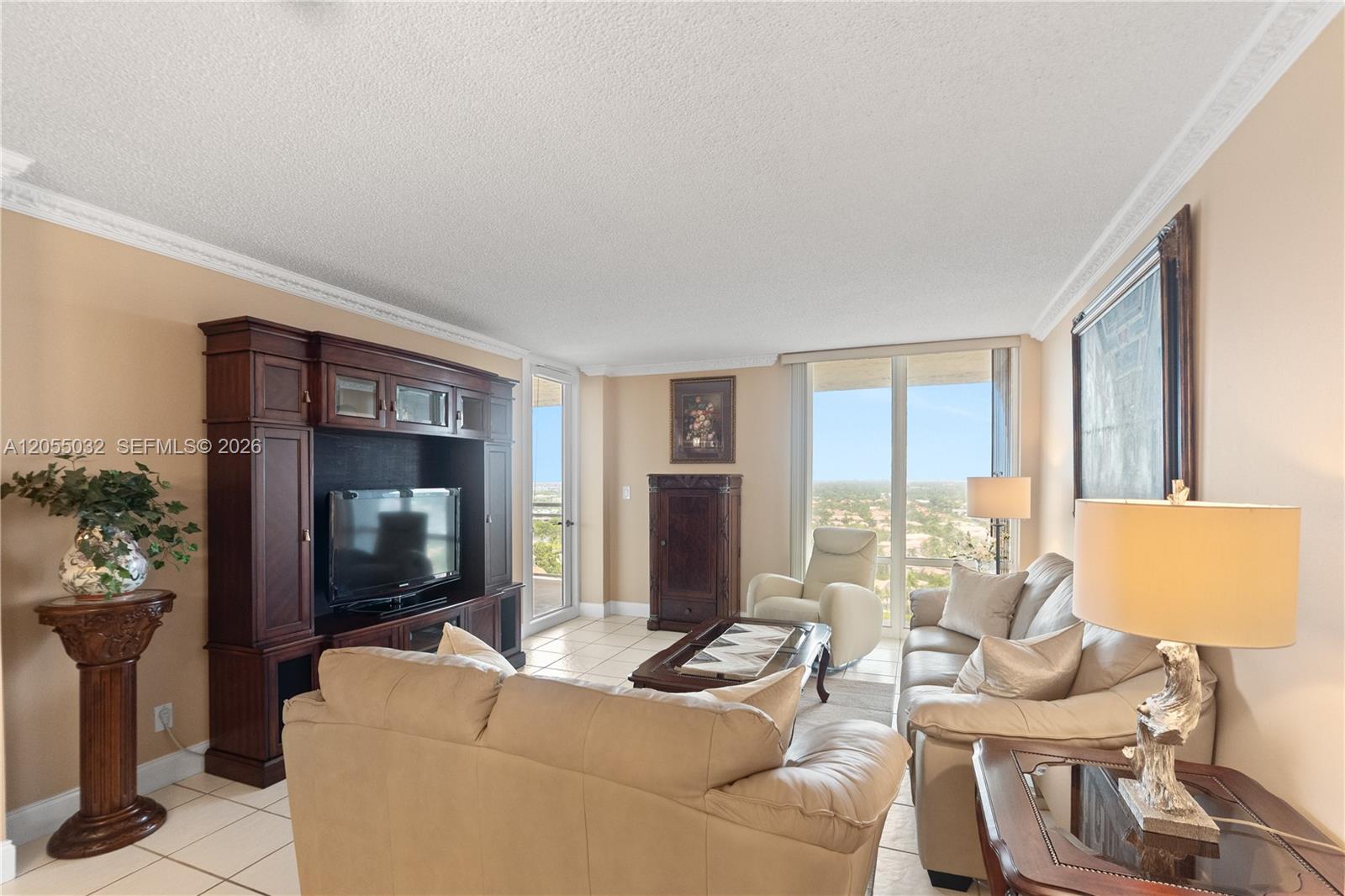1600 S Ocean Drive 18b Property Photo 6