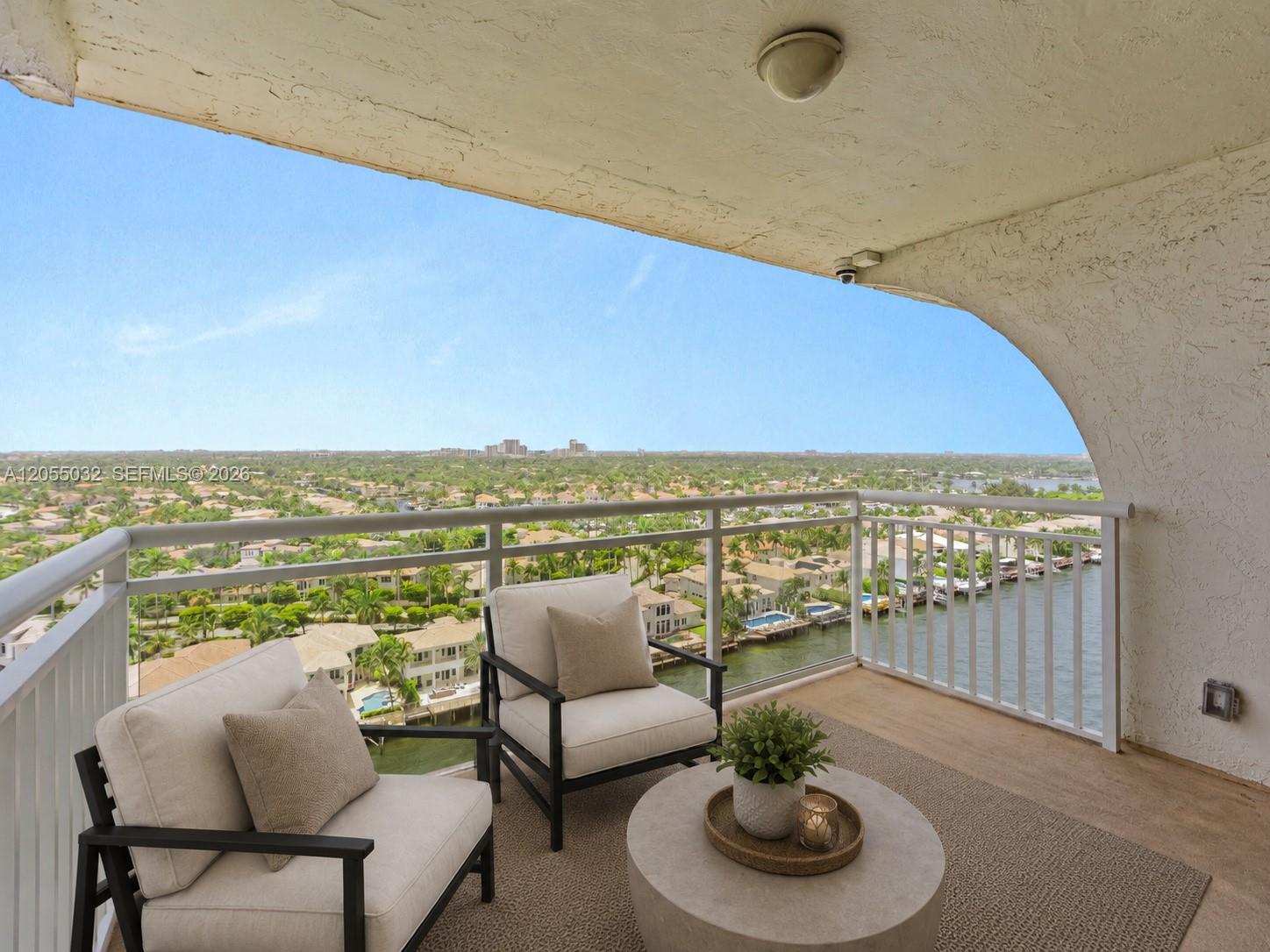 1600 S Ocean Drive 18b Property Photo 10