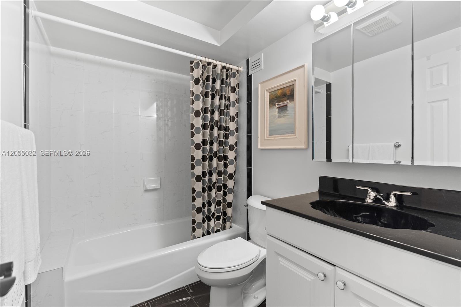 1600 S Ocean Drive 18b Property Photo 31