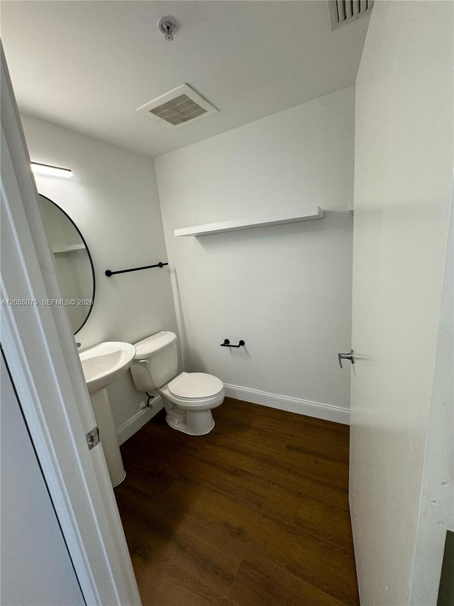 601 Ne 36th Street 1205 Property Photo 8