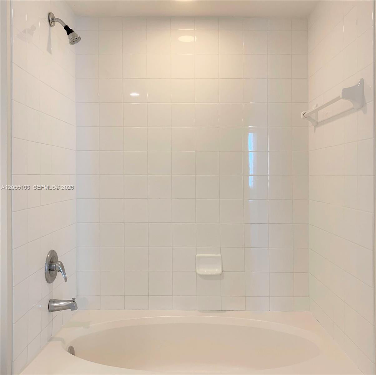 2000 N Bayshore Drive 1006 Property Photo 7