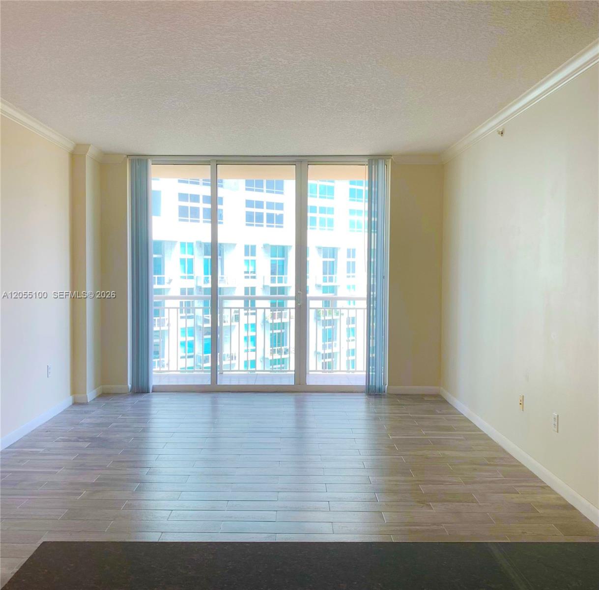 2000 N Bayshore Drive 1006 Property Photo 9