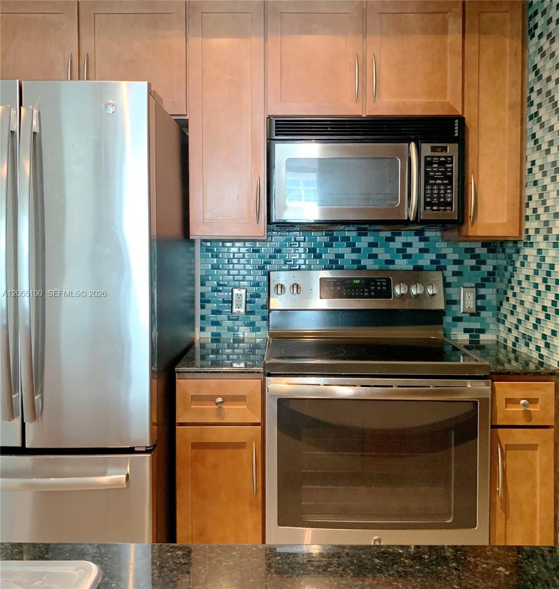 2000 N Bayshore Drive 1006 Property Photo 19