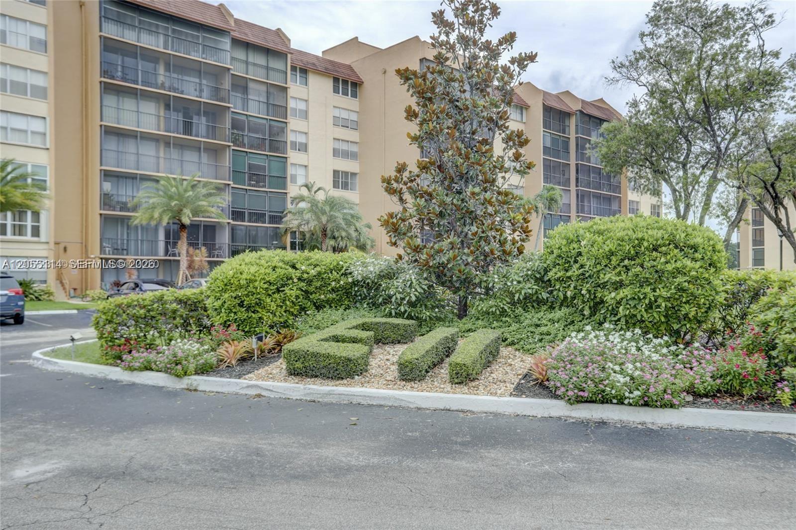 3771 Environ Boulevard 447
