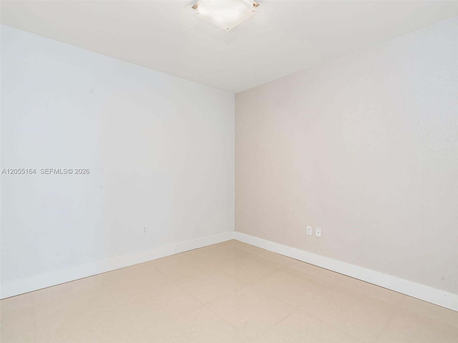 7901 Hispanola Avenue 1905 Property Photo 30