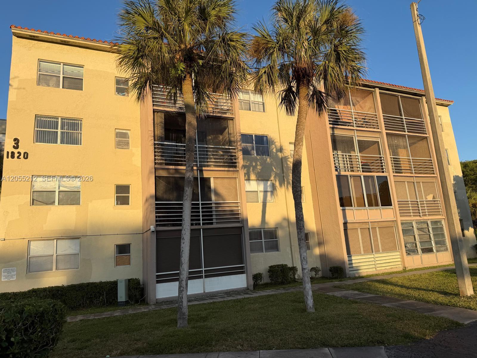 1820 SW 81st Avenue 3107 Property Photo 1
