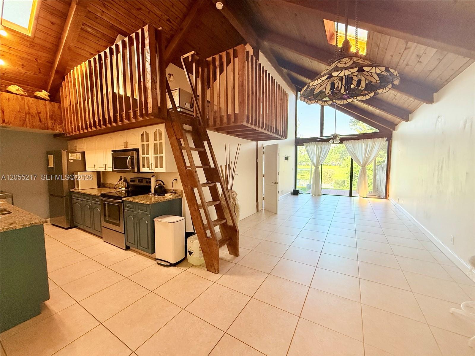 A12055217 Property Photo 2