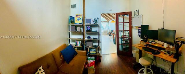 A12055217 Property Photo 3