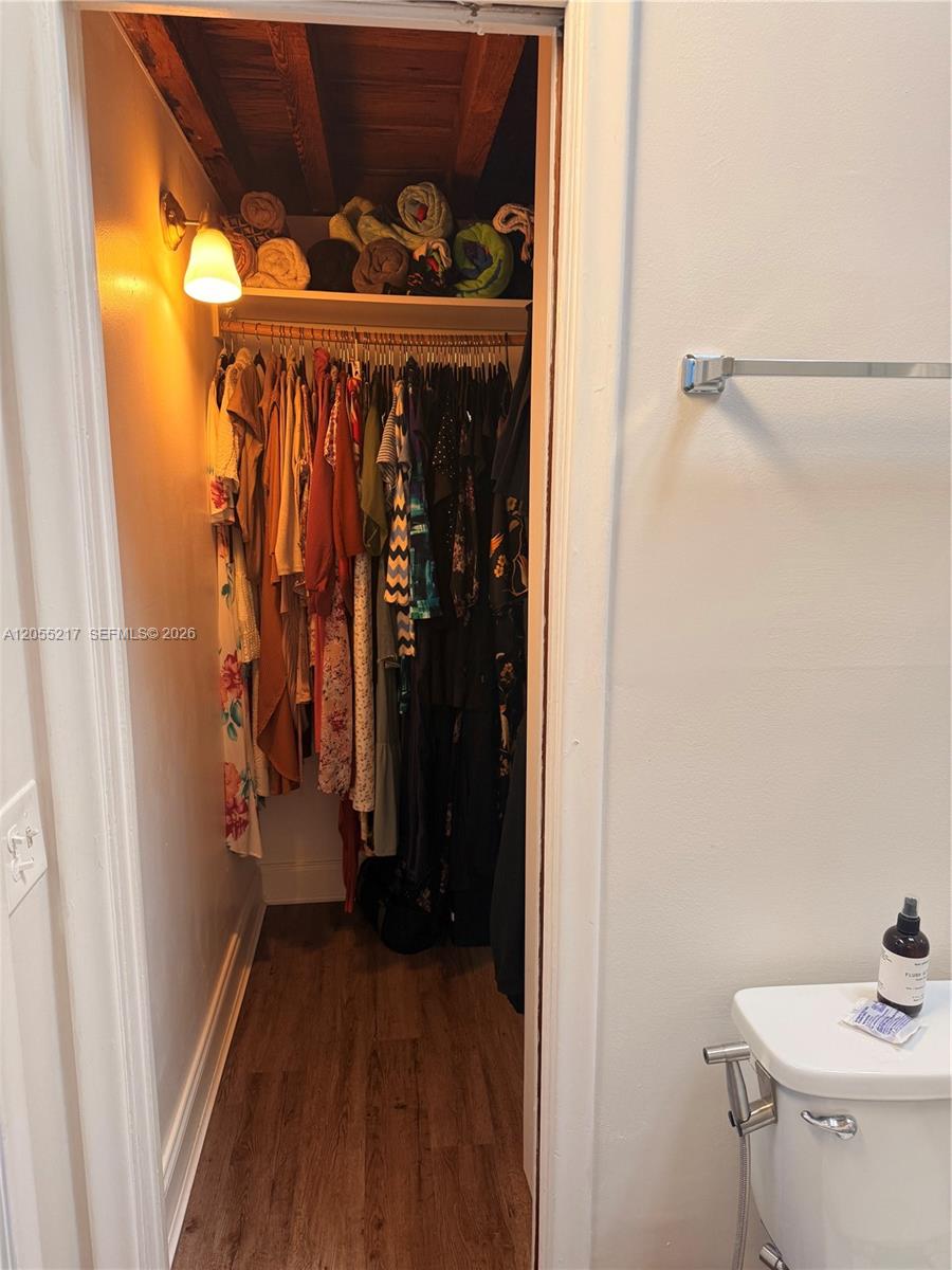A12055217 Property Photo 4