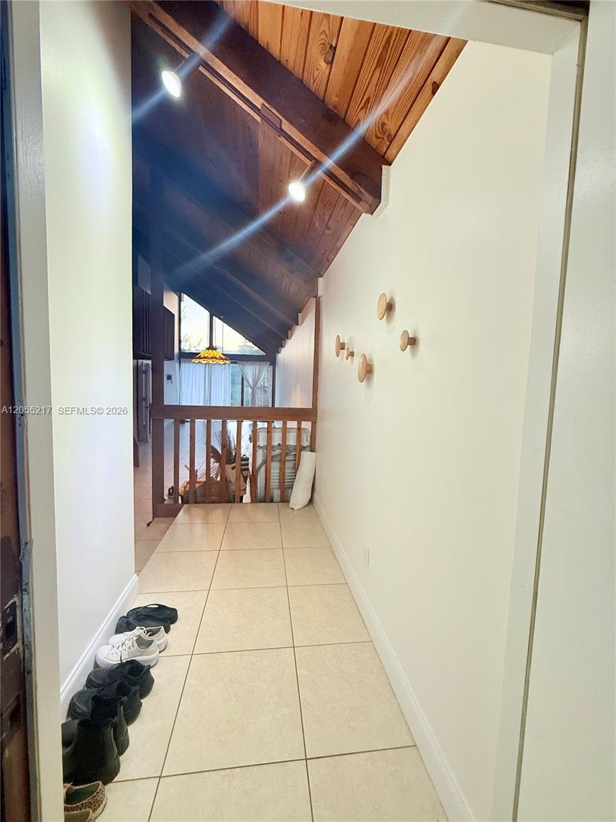 A12055217 Property Photo 6