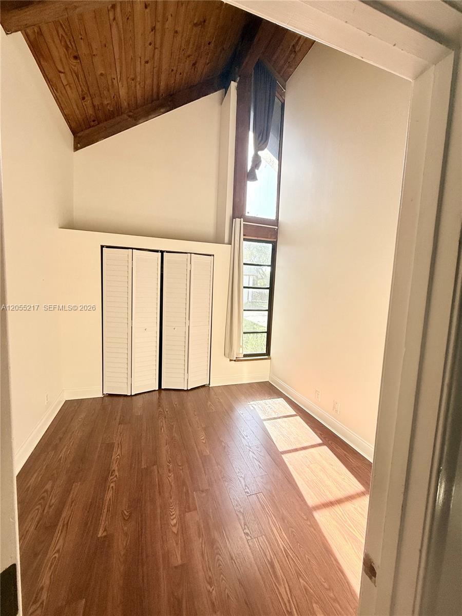 A12055217 Property Photo 7