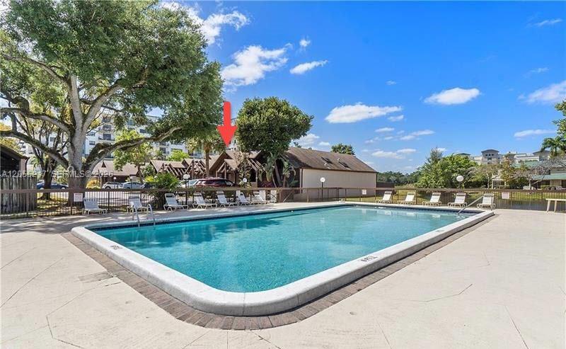 A12055217 Property Photo 18