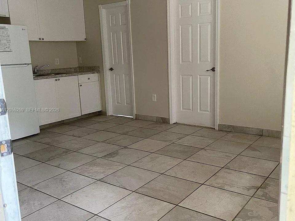 A12055259 Property Photo 4