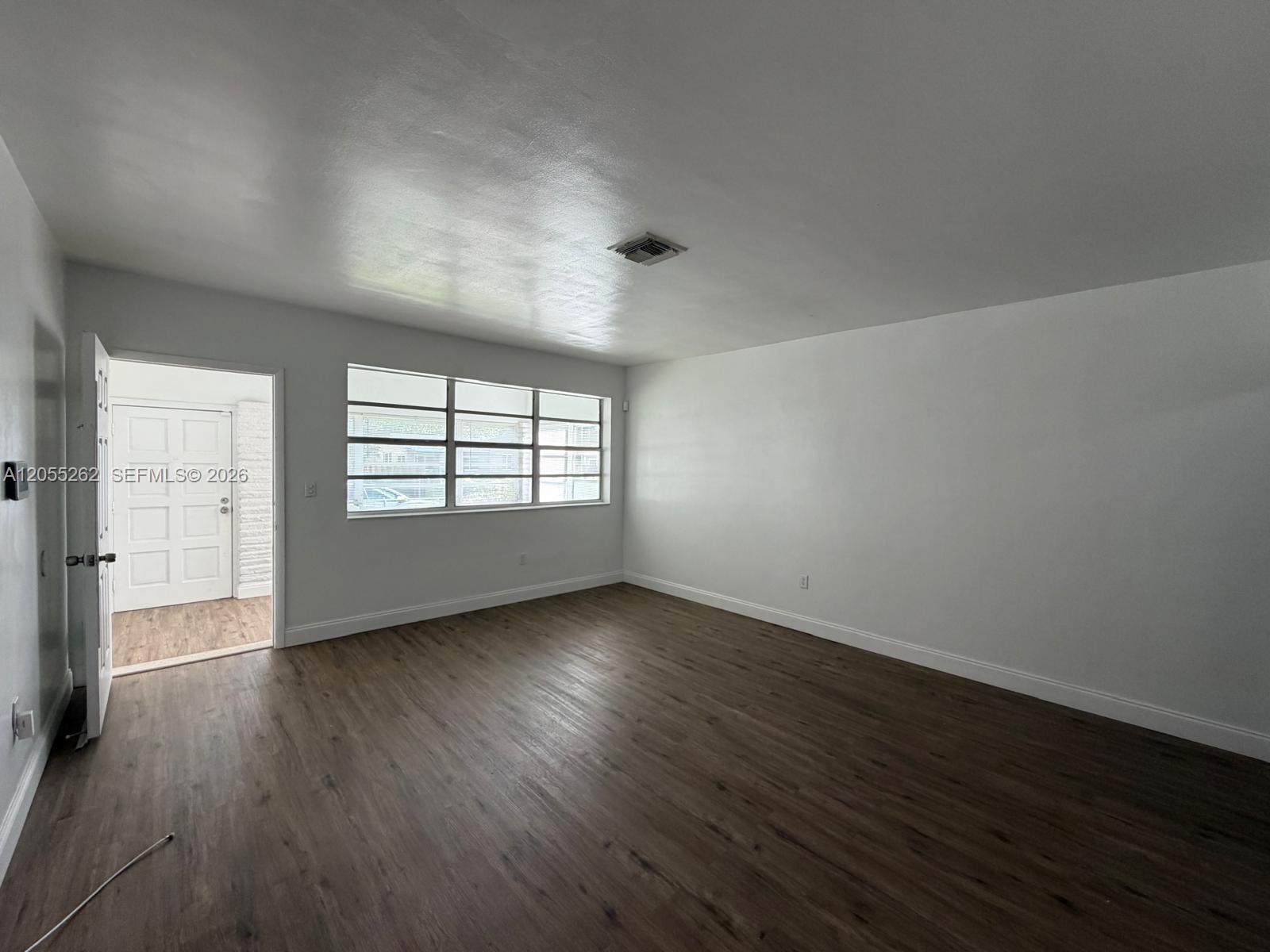 890 Nw 55th Street 1 Property Photo 6