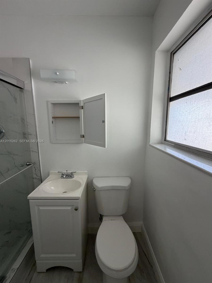 890 Nw 55th Street 1 Property Photo 25