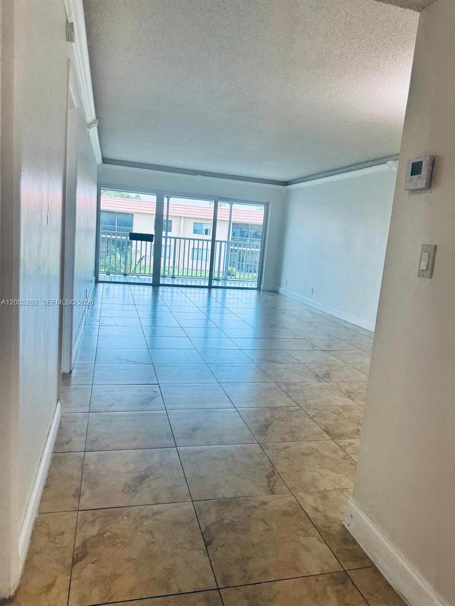 A12055292 Property Photo 4