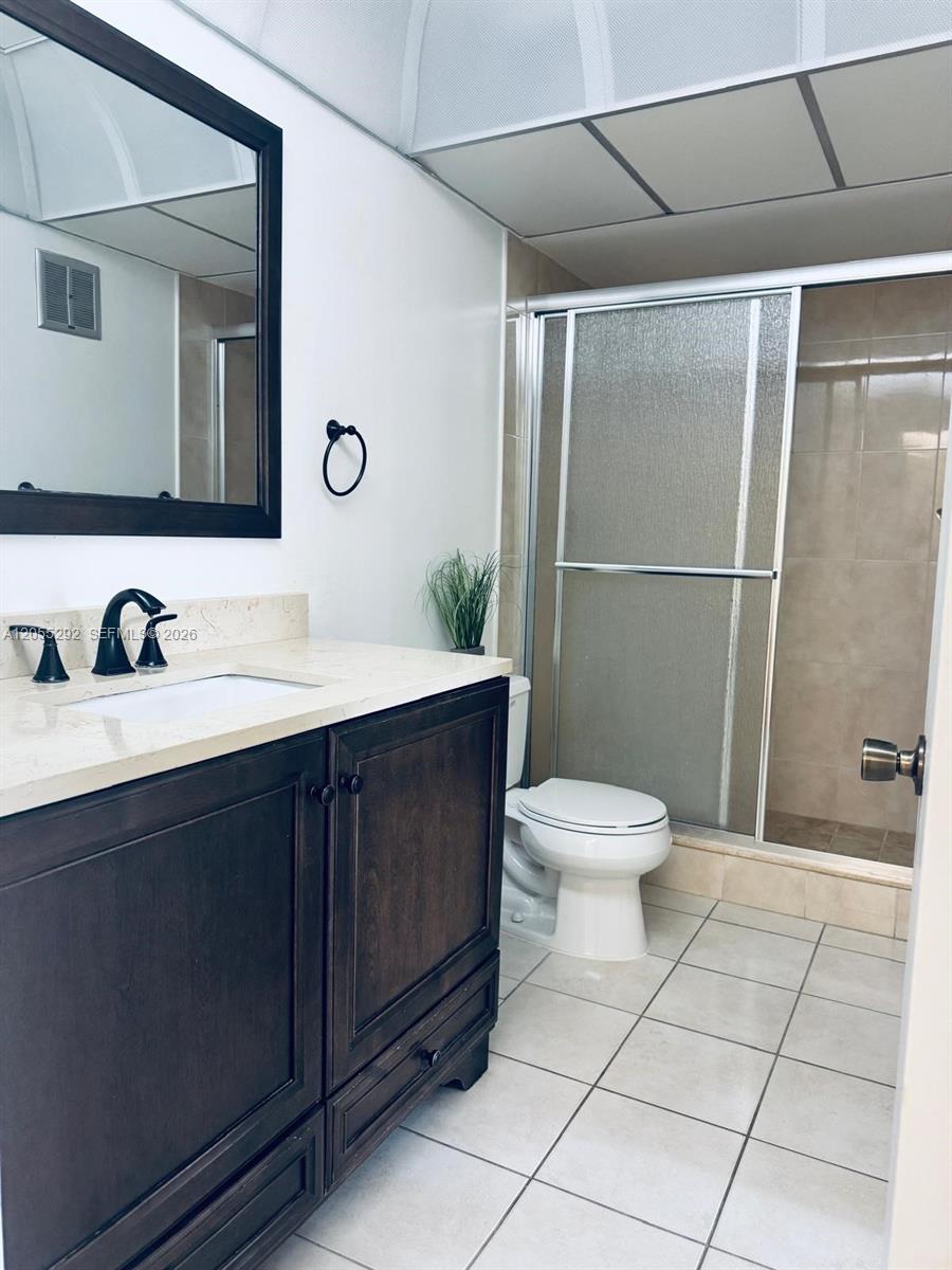 A12055292 Property Photo 9