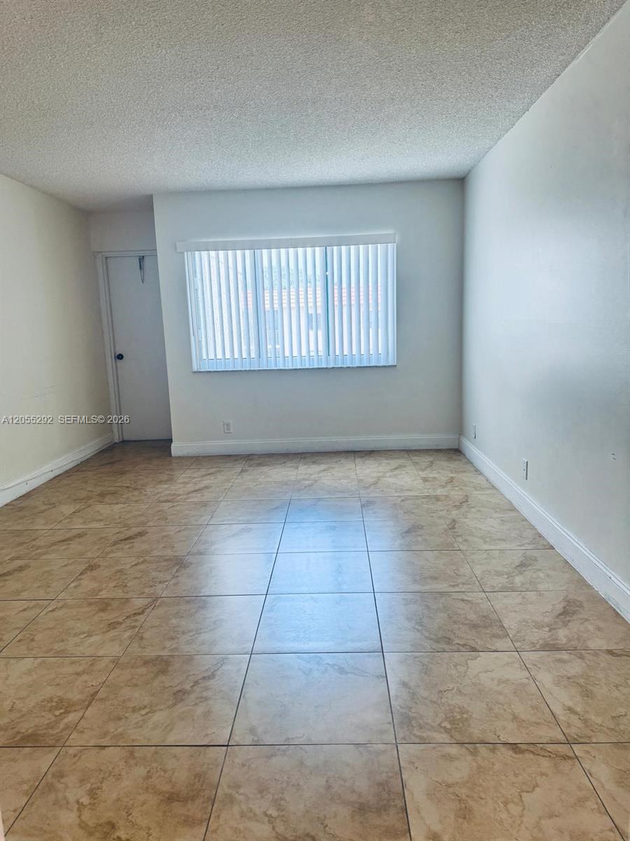 A12055292 Property Photo 11