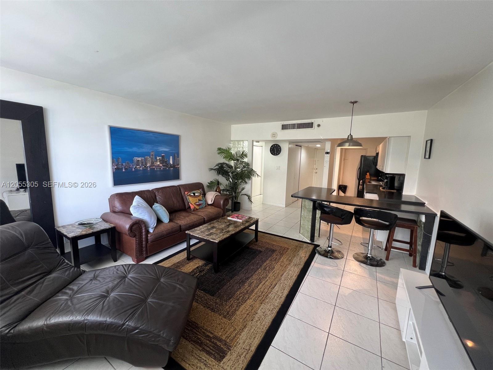100 Lincoln Road 634 Property Photo 8