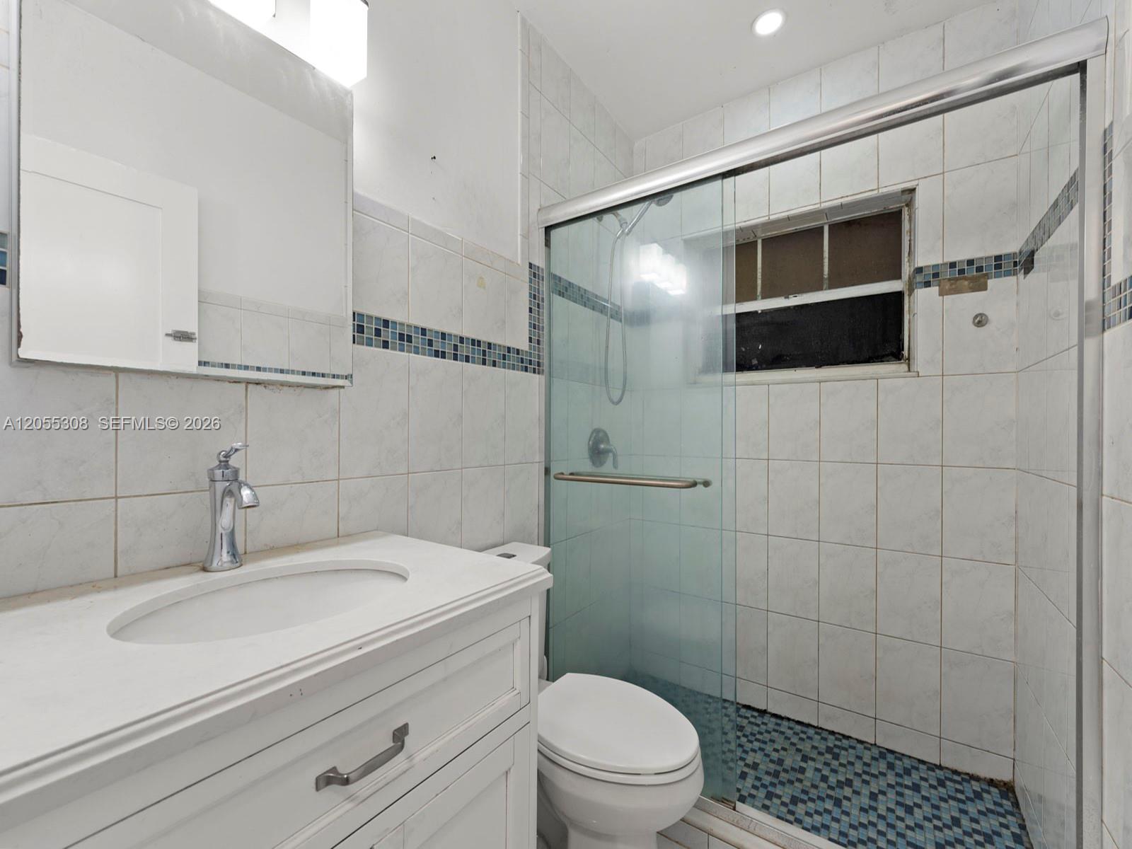 355 W 62nd Street Property Photo 18