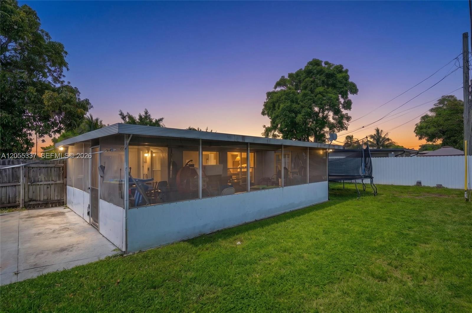 2729 Sunshine Boulevard Property Photo 29