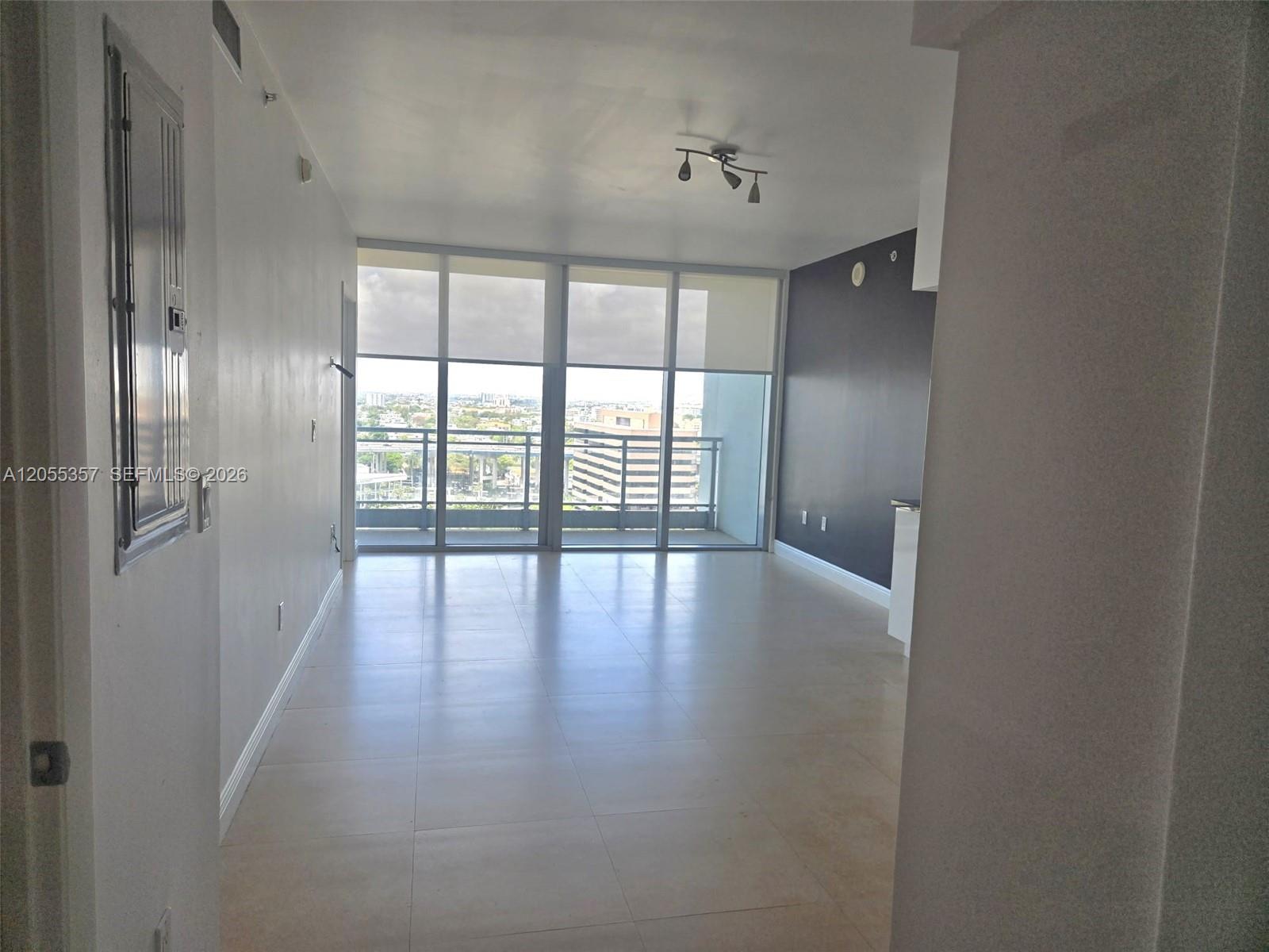 92 Sw 3rd Street 1808 Property Photo 11