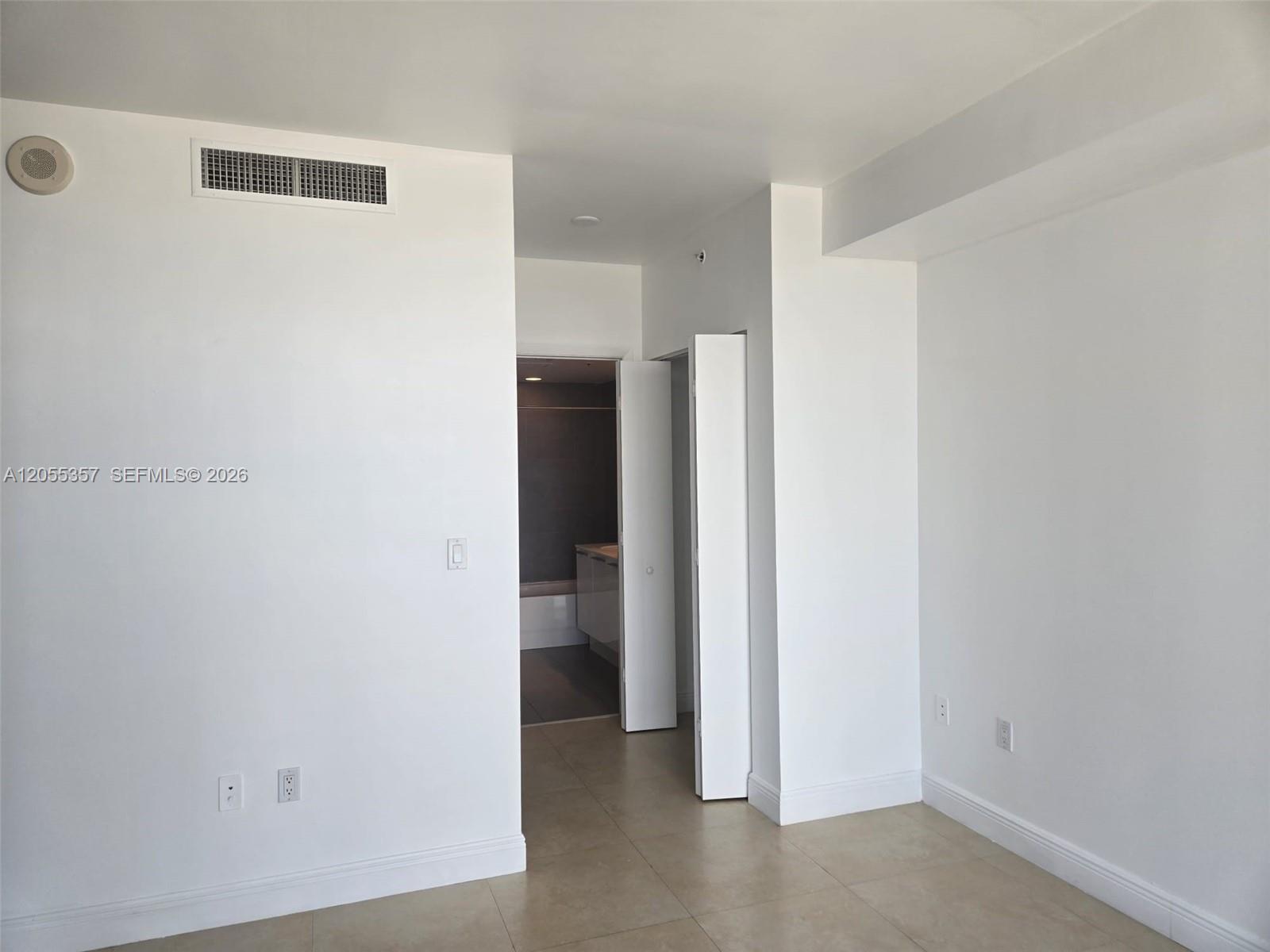 92 Sw 3rd Street 1808 Property Photo 13
