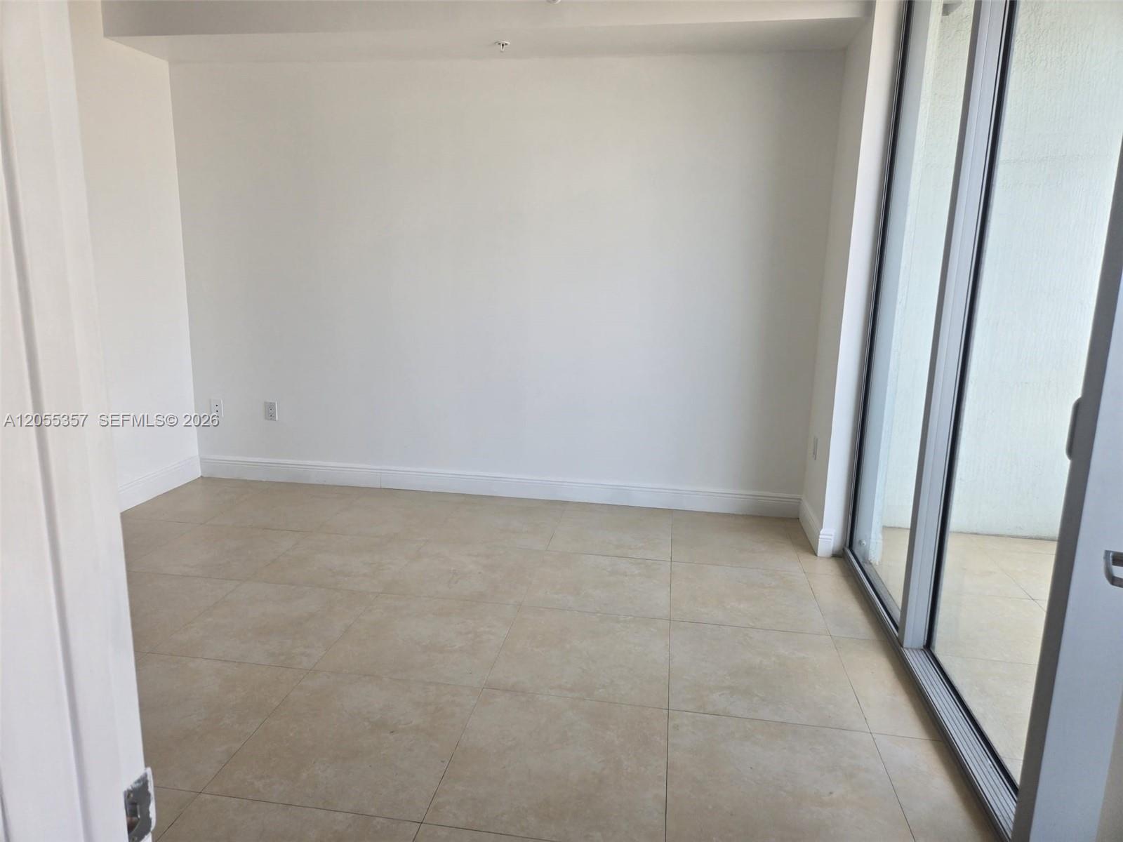 92 Sw 3rd Street 1808 Property Photo 15