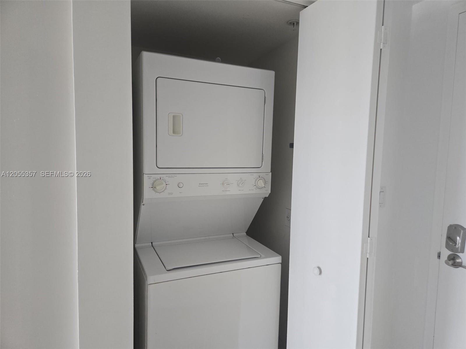 92 Sw 3rd Street 1808 Property Photo 24