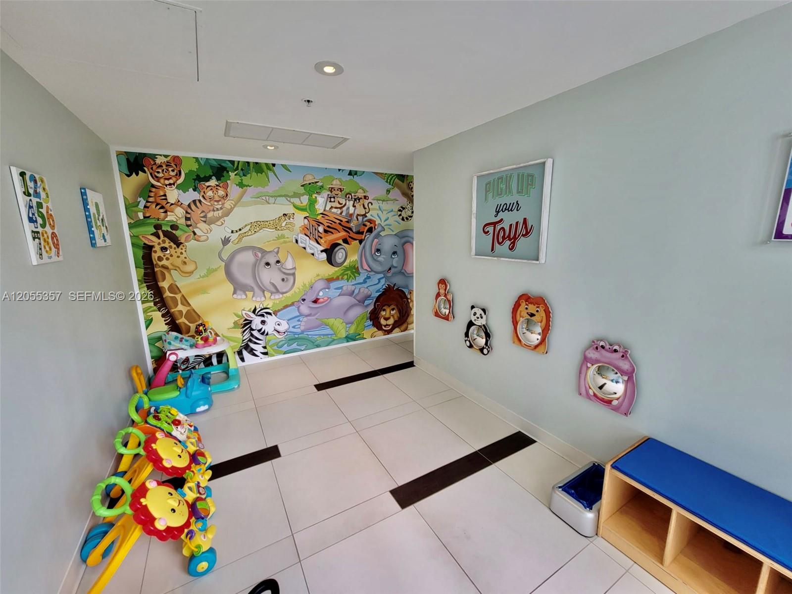 92 Sw 3rd Street 1808 Property Photo 49