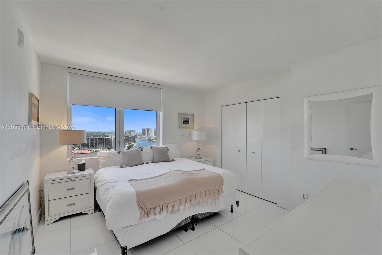 2600 E Hallandale Beach Boulevard T1902 Property Photo 20