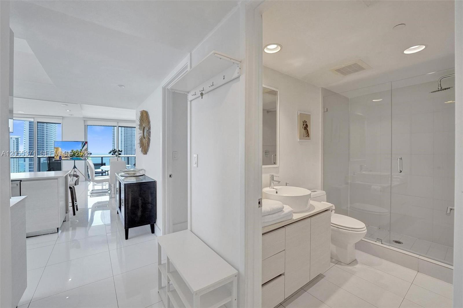2600 E Hallandale Beach Boulevard T1902 Property Photo 40