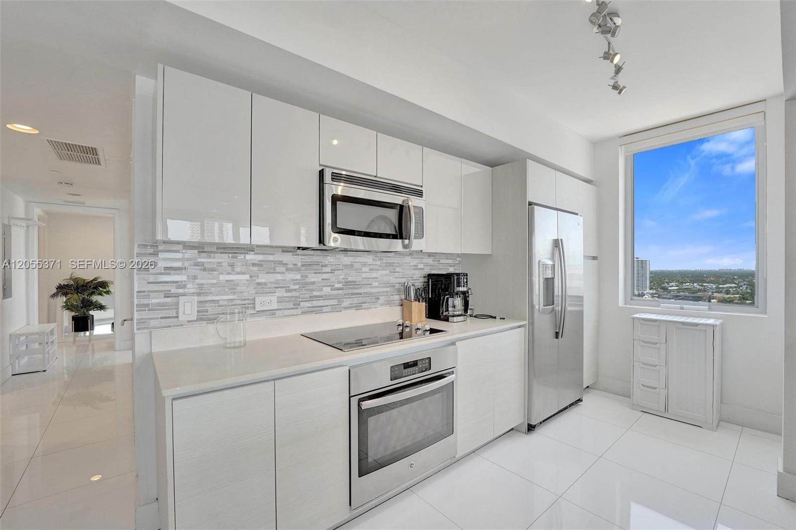 2600 E Hallandale Beach Boulevard T1902 Property Photo 48