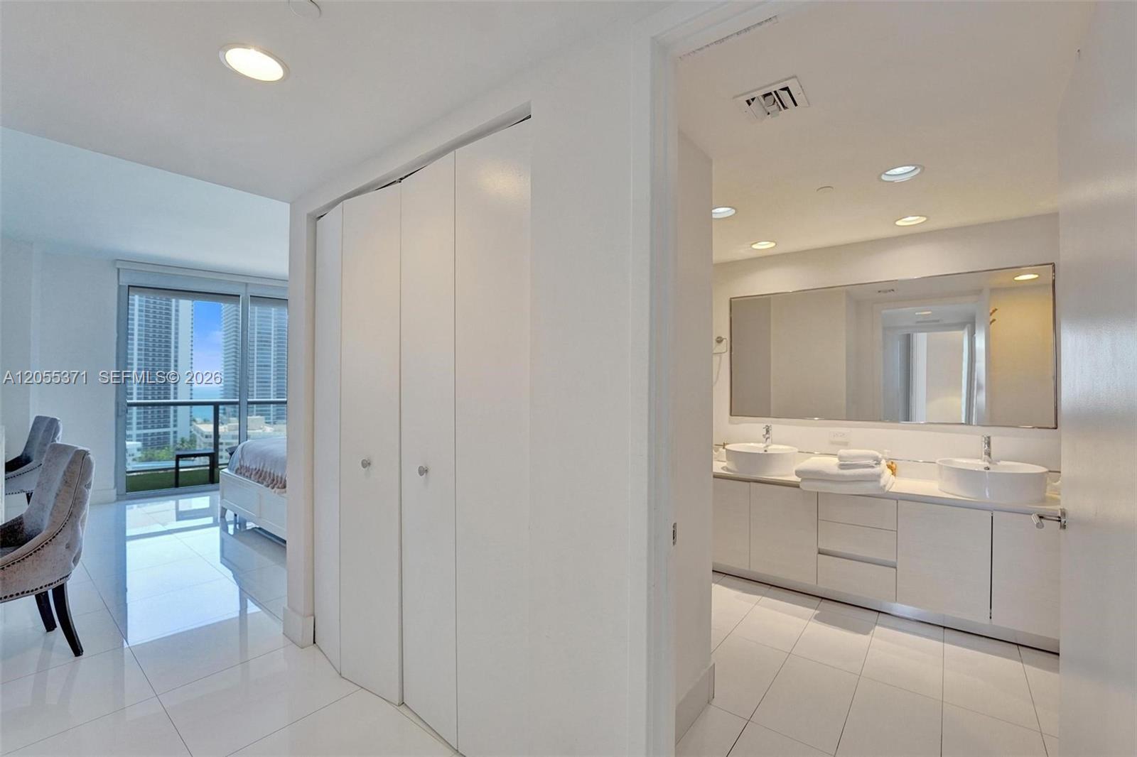 2600 E Hallandale Beach Boulevard T1902 Property Photo 54