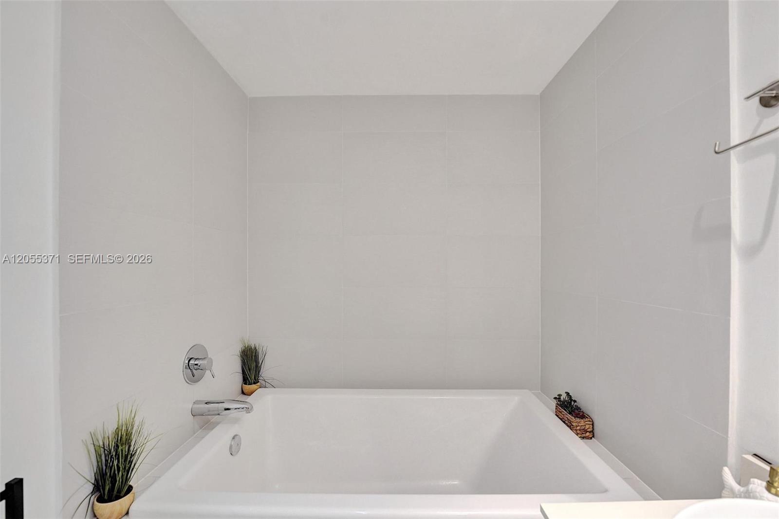 2600 E Hallandale Beach Boulevard T1902 Property Photo 57