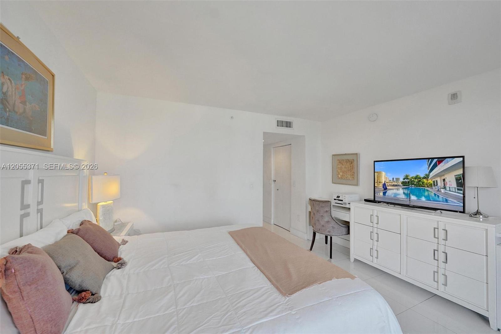 2600 E Hallandale Beach Boulevard T1902 Property Photo 66