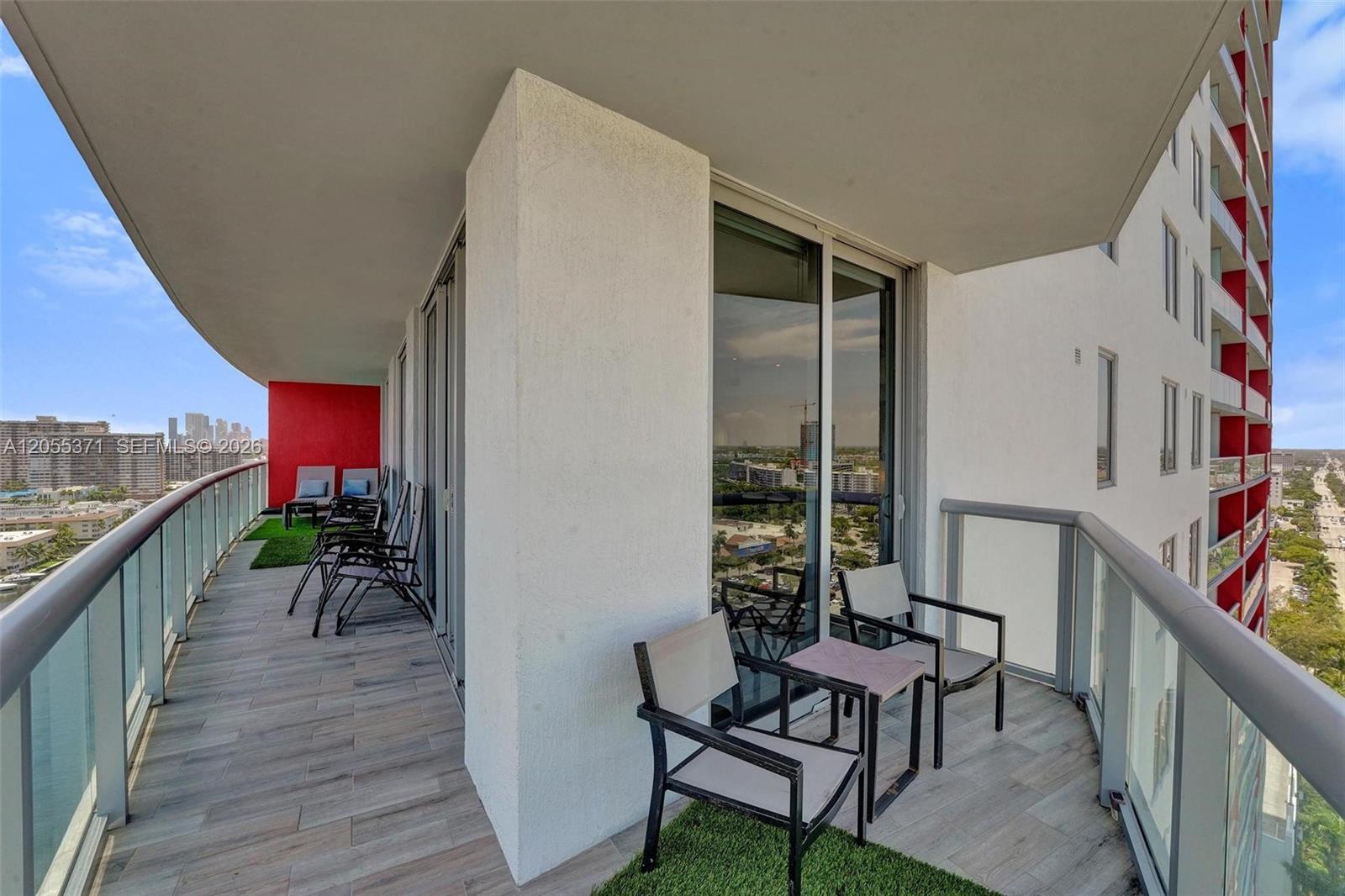 2600 E Hallandale Beach Boulevard T1902 Property Photo 68