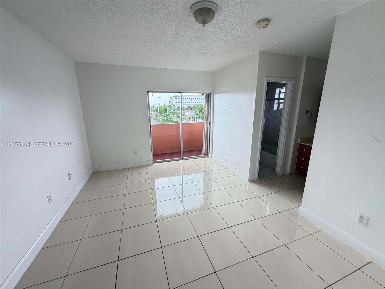 A12055464 Property Photo 3