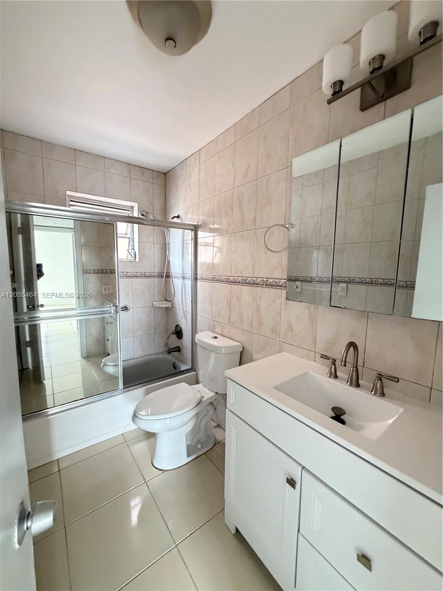 A12055464 Property Photo 9