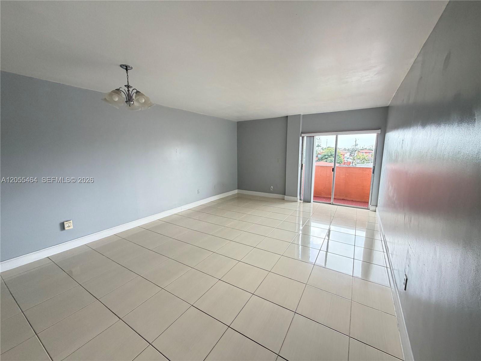 A12055464 Property Photo 10