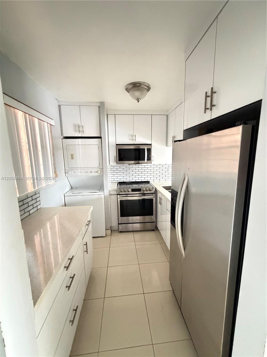 A12055464 Property Photo 11