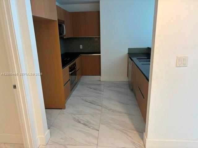 1050 Brickell Avenue 1520 Property Photo 8