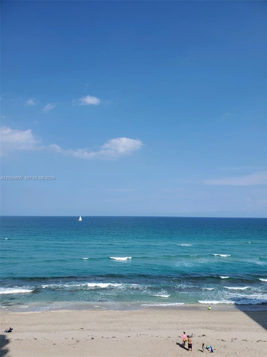 5460 N Ocean Drive 4B Property Photo 1
