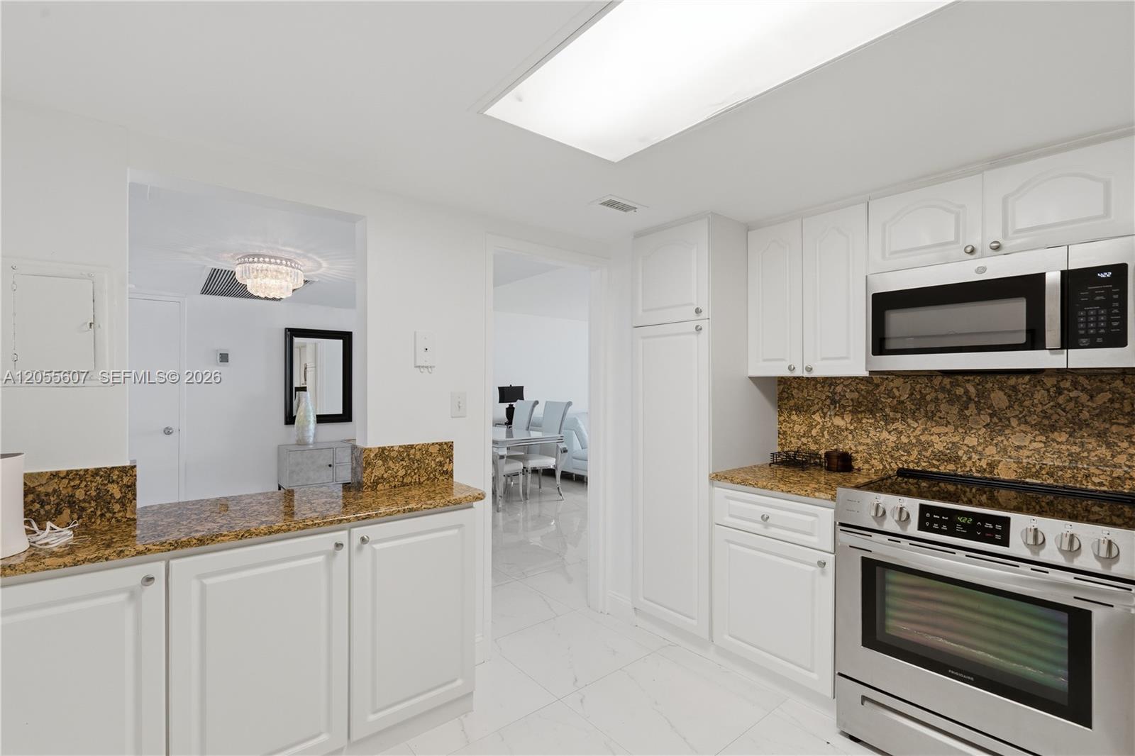 5151 Collins Avenue 1027 Property Photo 7