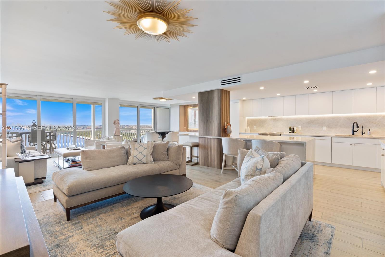 2200 S Ocean Lane 2205 Property Photo 7