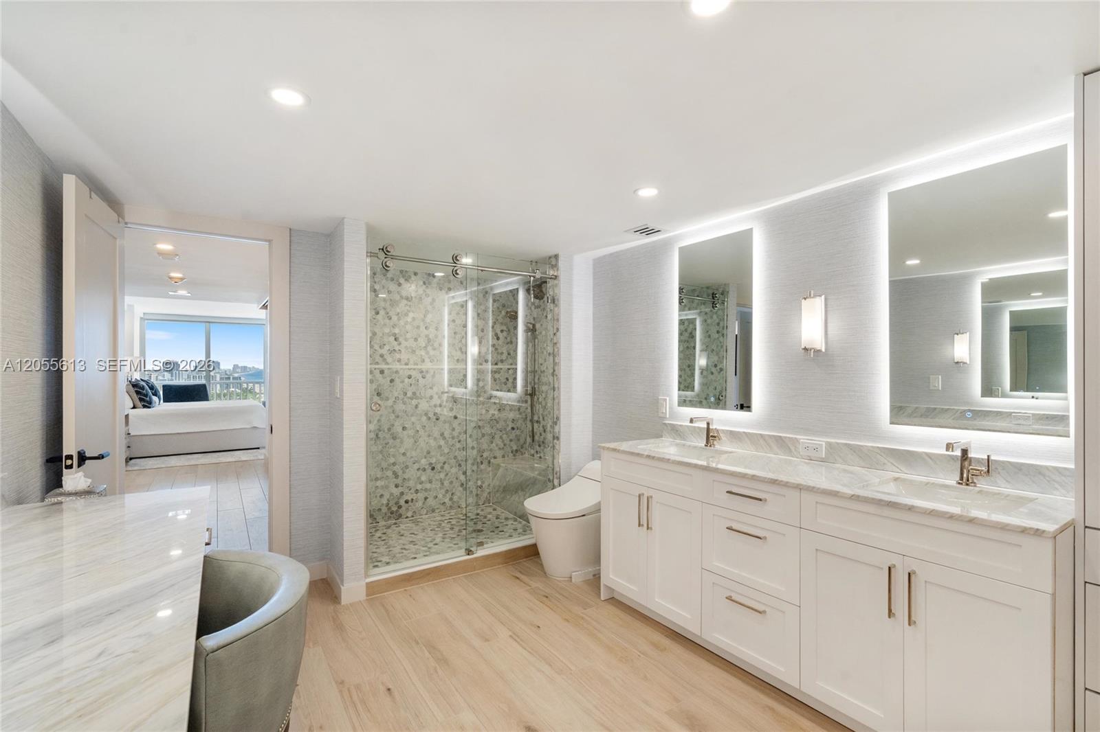 2200 S Ocean Lane 2205 Property Photo 64