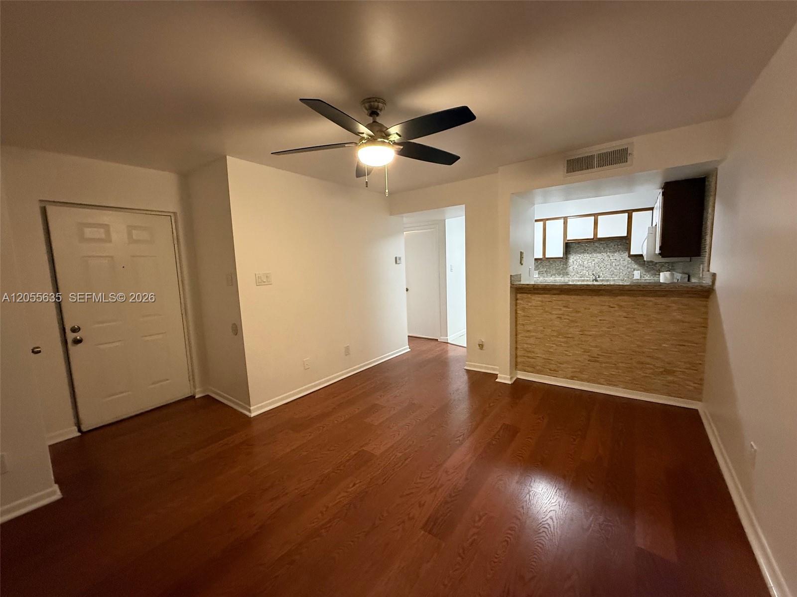 15290 Sw 106th Lane 323 Property Photo 4